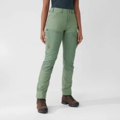 FJÄLLRÄVEN ABISKO MIDSUMMER TRS W SHORT Damen - Trekkinghose 22 FJÄLLRÄVEN ABISKO MIDSUMMER TRS W SHORT Damen - Trekkinghose -Frilufts T-Shirts Geschaft 5637765559 k abisko midsummer trs w short fjaellraeven 24